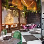 Restaurante Mono Viejo. Nothing Estudio. Espacio GM. Casa Decor 2022 | casa decor 2022 espacio gm modular nothing studio restaurante 06