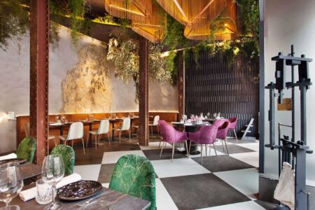 Restaurante Mono Viejo. Nothing Estudio. Espacio GM. Casa Decor 2022 | casa decor 2022 espacio gm modular nothing studio restaurante 06