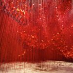 Chiharu Shiota. artista japonesa. experiencia inmersiva | chiharu roomdiseno