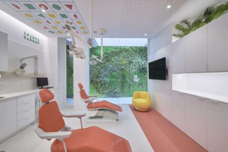 Clínica dental. Vitale. Font Arquitectura | box clinica dental infantil