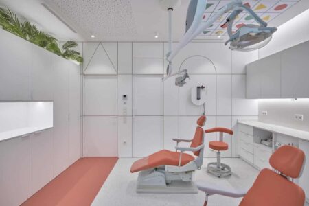 Clínica dental. Vitale. Font Arquitectura | gabinete clinica dental infantil