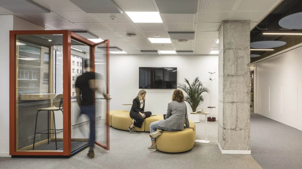 Spin Master. Oficinas modernas y funcionales en Valencia. DESTUDIO ARQUITECTURA | desrtucio