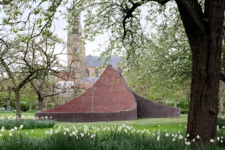 Empty Drop. Shingo Masuda+Katsuhisa Otsubo Architects. Trienal de Brujas 2024. Foto: © Filip Dujardin
