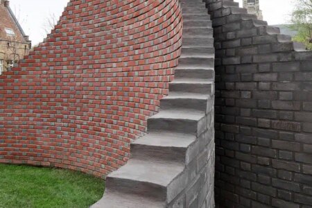 Empty Drop. Shingo Masuda+Katsuhisa Otsubo Architects. Trienal de Brujas 2024. Foto: © Filip Dujardin