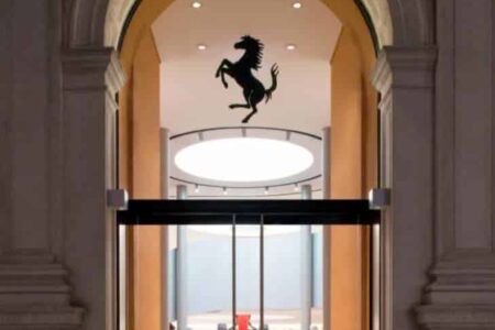 Flag Store de Ferrari. Sybarite. Milan Design Week | flag_store_ferrari sybarite roomdiseno6