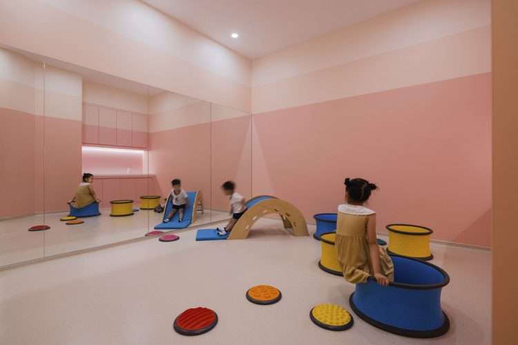 Centro médico infantil FlySolo. UNStudio