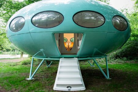 Futuro House. casa OVNI. casa portátil. Craig Barnes | futuro house6 roomdiseno