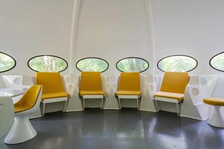Futuro House. casa OVNI. casa portátil. Craig Barnes | futuro house7 roomdiseno