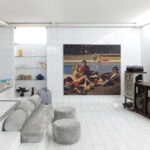 Escalera de la casa 'Lo scarabeo sotto la foglia' de Nanda Vigo y Gio Ponti | interior designed by nanda vigo for gi ograve ponti s casa lo scarabeo sotto la foglia 1965 68 2