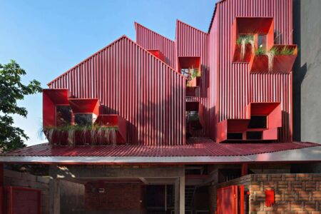Edificio rojo. Ismail Solehudin | ismail solehudin roomdiseno1