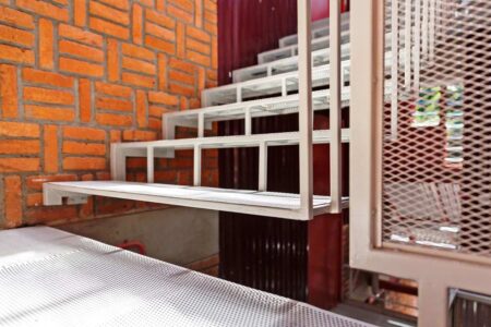 Edificio rojo. Ismail Solehudin | ismail solehudin roomdiseno17