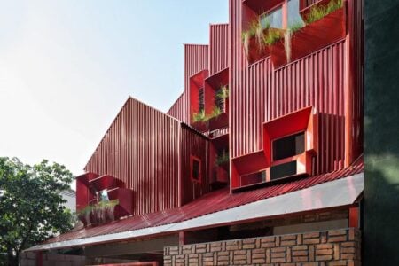 Edificio rojo. Ismail Solehudin | ismail solehudin roomdiseno3