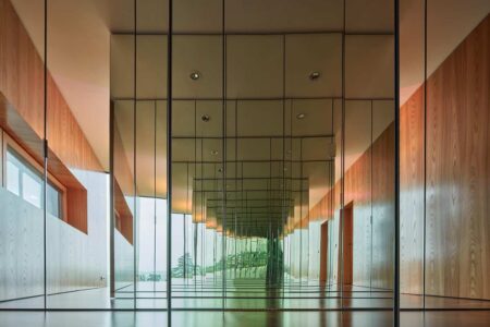 Lazy House. La casa con grandes ventanales de petrjanda/brainwork en Zlín | lazy house33