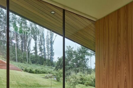 Lazy House. La casa con grandes ventanales de petrjanda/brainwork en Zlín | lazy house34