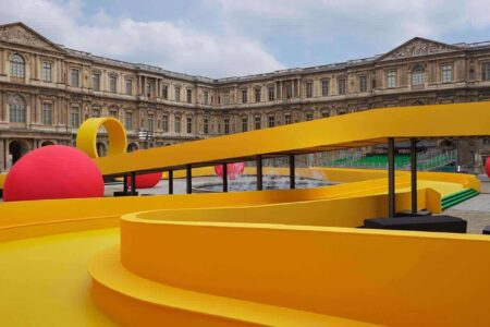 Louis Vuitton. Museo del Louvre. pista de atletismo. Virgil Abloh | louis vuitton1