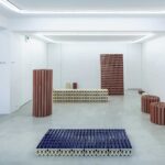 Max Lamb. Tajimi Custom Tiles. Muebles con azulejos | max lamb roomdiseno3