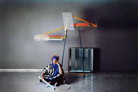 Nanda Vigo con su Light Tree en 1984 | nanda vigo in 1985 with her light tree 1984 and cronotopo 1964 designs