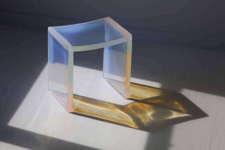 Opan Bent Stool. Objects of Common Interest. Diseño experimental | objects of common interest opal bent stool lauren coleman 5