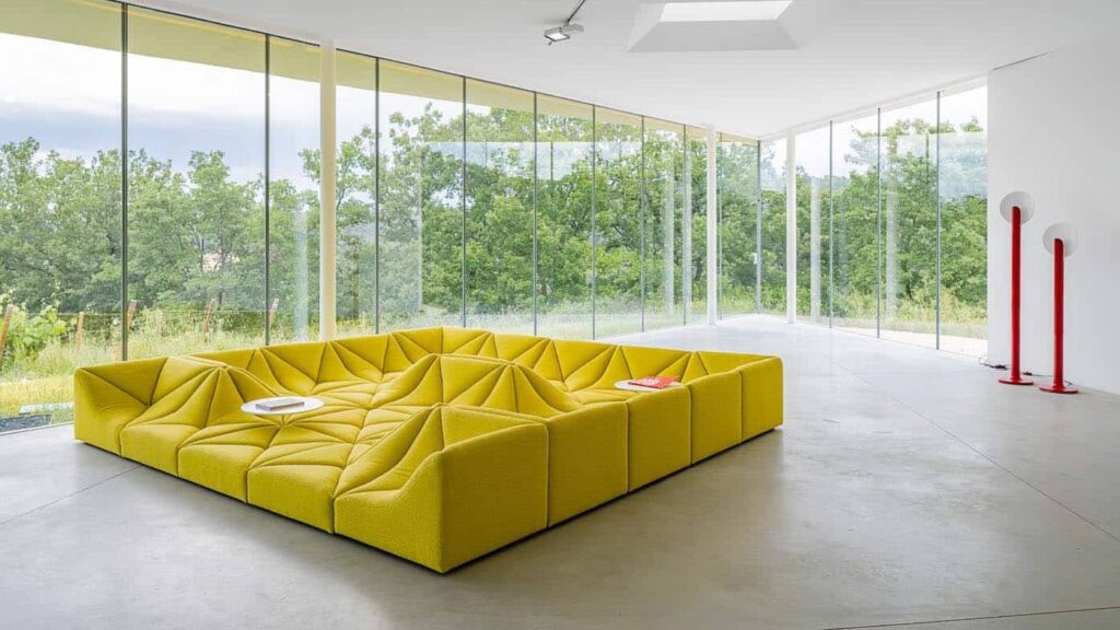 Pierre Paulin, Oscar Niemeyer. Chateau La Coste | pierre_paulin