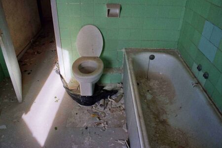 lugares abandonados, David Robles, libro de fotografía, fotoensayo, Al final todo llega, fotografía de autor | pipi