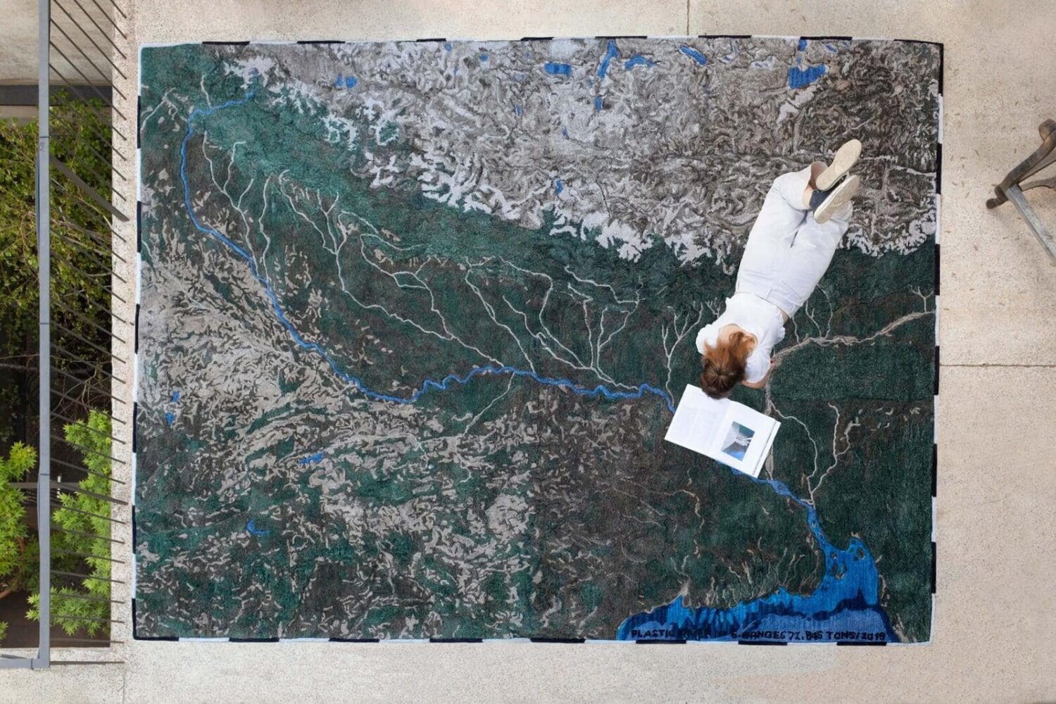 Ganges. Plastic Rivers. Álvaro Catalán de Ocón. GAN Rugs. Alfombras de plástico reciclado | plastic_river alvaro_catalan_de_ocon roomdiseno