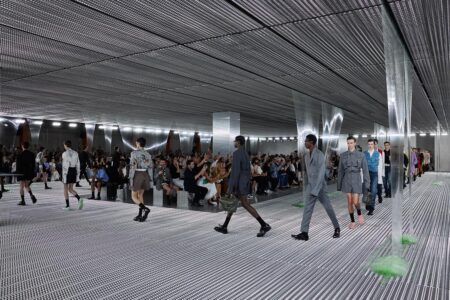 Fluid Form. Prada S/S 2024. Slime transparente. OMA | uncroppped
