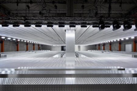 Fluid Form. Prada S/S 2024. Slime transparente. OMA | uncroppped 6