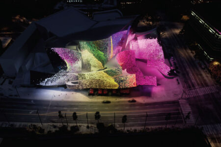 Refik Anadol. Festival OFFF Barcelona 2022 | refik_anadol offf_barcelona_2022 roomdiseno8