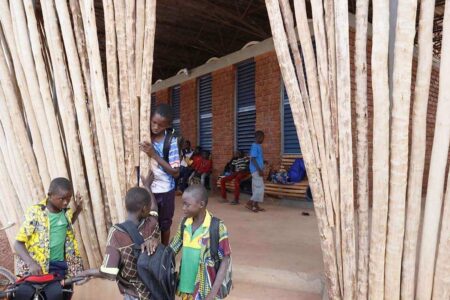 Escuela Secundaria Lycee Schorg. Diébédo Francis Kéré. Premio Pritzker 2022 | schorge_school_fka_3152