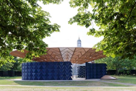 Serpentine Gallery Pavilion 2017. Diébédo Francis Kéré. Premio Pritzker 2022 | serpentine_fka_5002