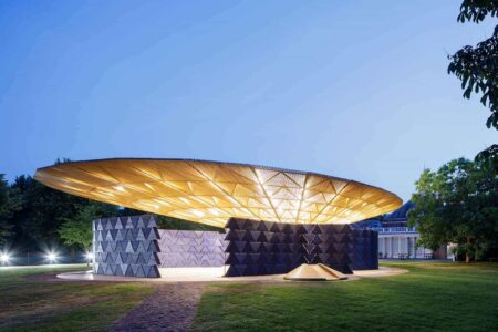 Serpentine Gallery Pavilion 2017. Diébédo Francis Kéré. Premio Pritzker 2022 | serpentine_fka_5452