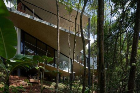 Tetro Arquitectura. casa en altura. Casa Açucena | tetro arquitetura24