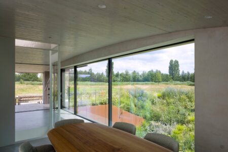 Casa enterrada en Eindhoven. WillemsenU | willemsenu16
