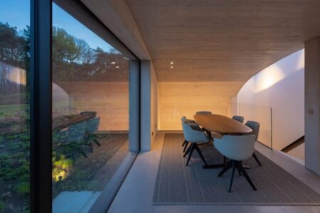 Casa enterrada en Eindhoven. WillemsenU | willemsenu22