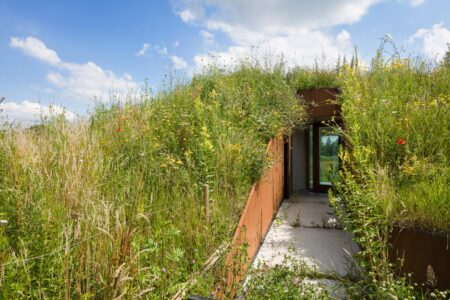 Casa enterrada en Eindhoven. WillemsenU | willemsenu5