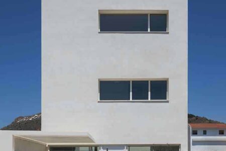 Reyes House