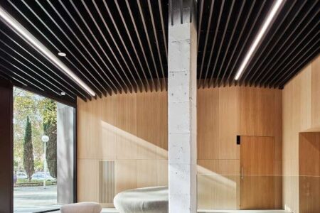 Edificio de oficinas en Joan Miró. Renovación de un edificio de oficinas