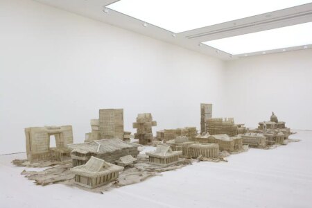 Love it, Bite it! Liu Wei