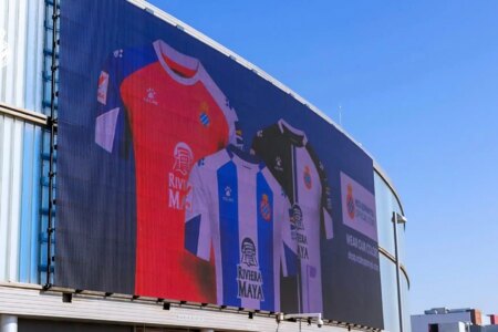 RCD Espanyol by Leddream Group (29)-min (1)-72608ee7