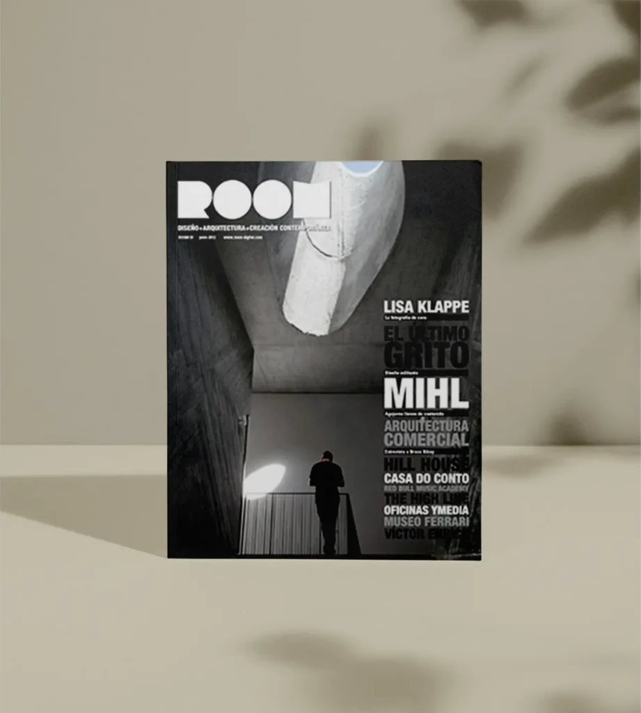 ROOM01