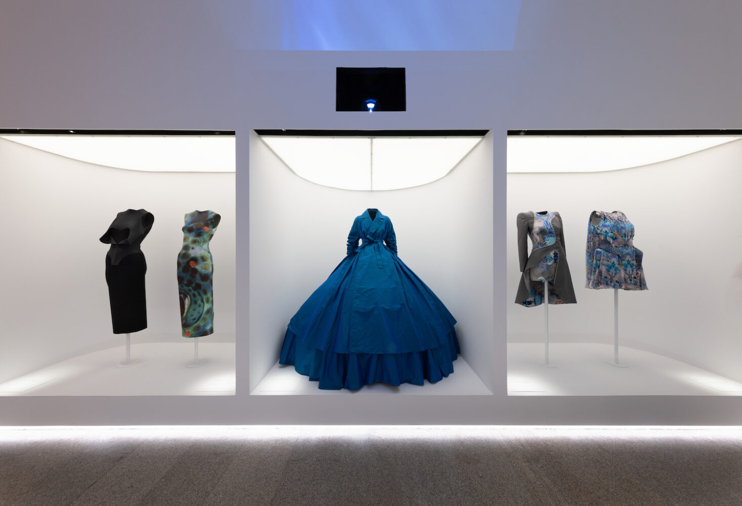 MET, exposición de moda, Sleeping beauties: reawakening fashion, experiencia inmersiva