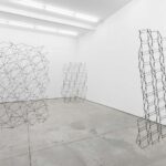 Systemic Grid. Vista instalación Another point in the same line and three points that don´t belong to the same line. Murias Centeno. Lisboa. 2015. Daniel Steegmann Mangrané. Foto: © Bruno Lopes