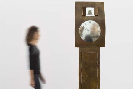 Grandfather Clock Brass. Maarten Baas. Diseño en Países Bajos