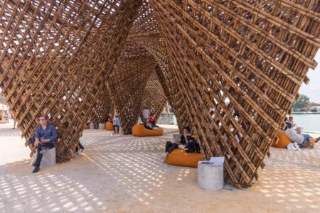 Bamboo Stalactite. Bienal de Arquitectura de Venecia 2018. Võ Trọng Nghĩa Architects. Arquitectura sostenible