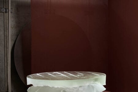 Ex Hale Coffee Table Cast Glass. Ben Storms. Diseño belga
