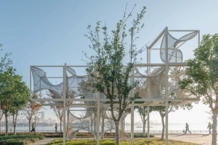 Curly Cube. People's Architecture Office (PAO)