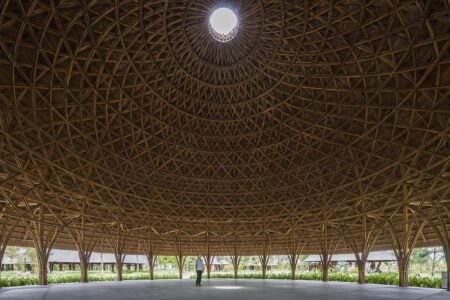 Diamond Island Community Hall. Võ Trọng Nghĩa Architects. Arquitectura sostenible