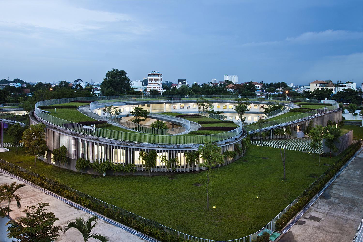 Farming Kindergarten. Võ Trọng Nghĩa Architects. Arquitectura sostenible
