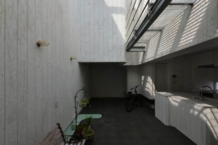 Torus House. N Maeda Atelier