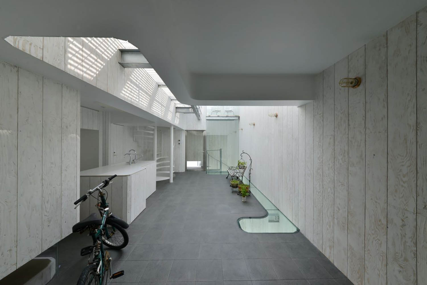 Torus House. N Maeda Atelier